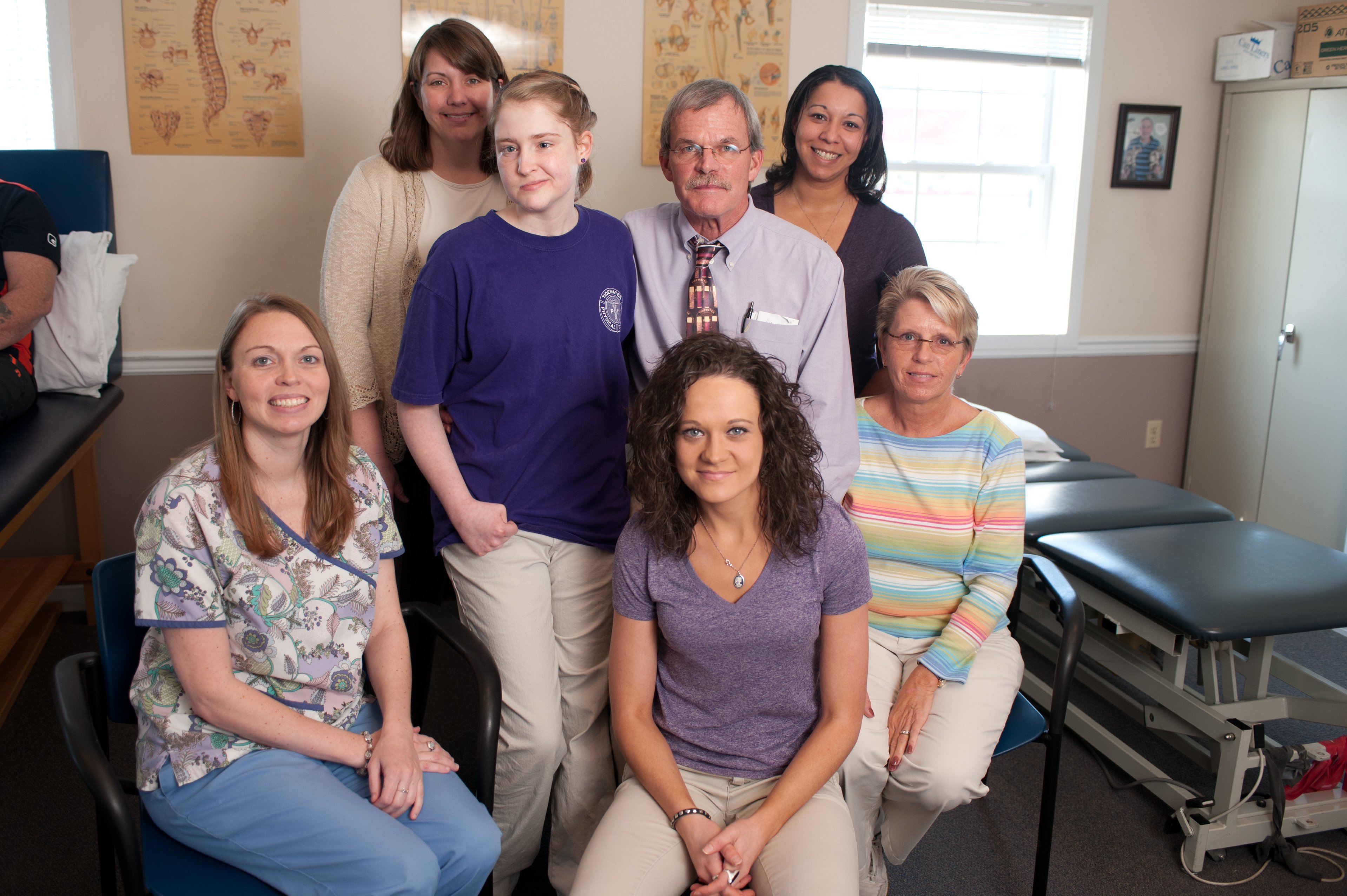 physical therapy in southern Delaware team of therapists gathering for a picture